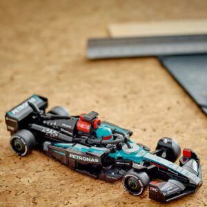 Lego Speed Champions 77244 – Carro de Corrida Mercedes-AMG F1 W15