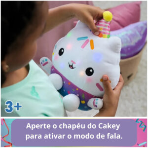 Pelucia Gabby’s Dollhouse Gato Cakey Com Som E Luz 26cm Sunny
